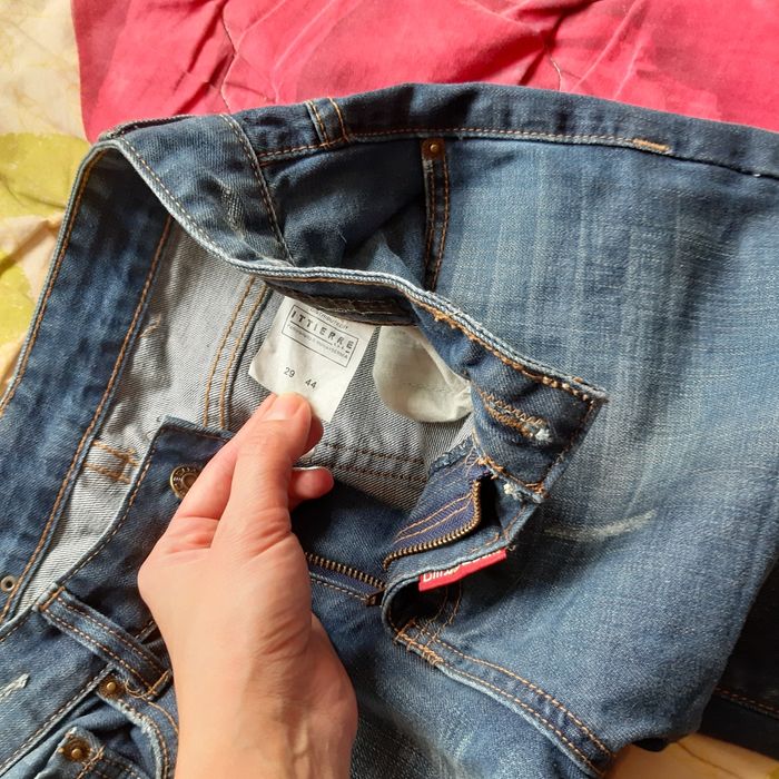 Фирменные джинсы