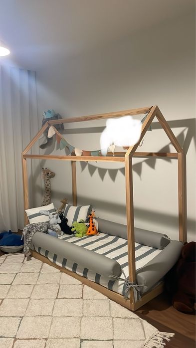 Cama montessori de criança com colchão incluído