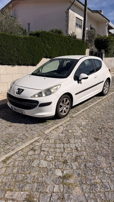 Peugeot 207 1.4 HDI troco por carro 5 lugares