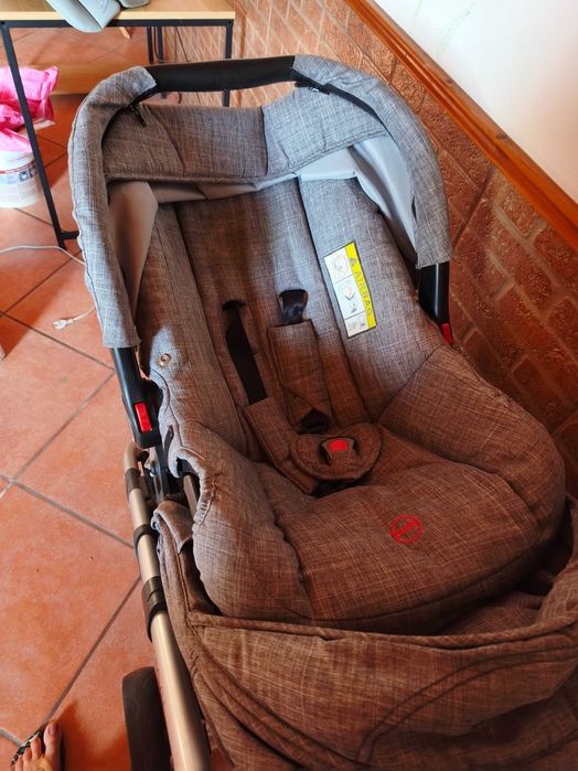 Carrinho de Bebe + Ovo