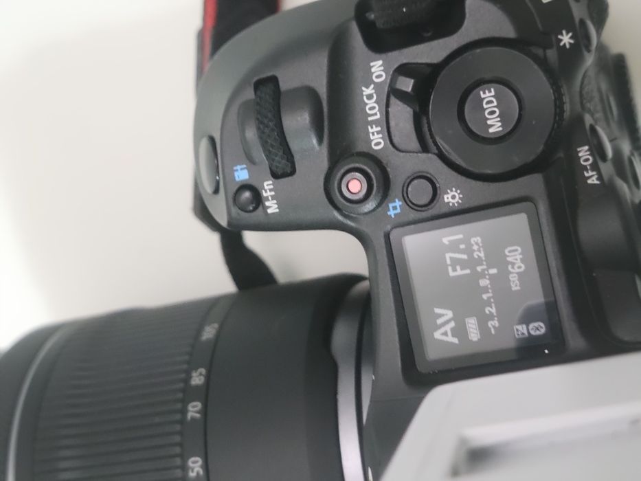 Canon EOS R5 Mark II (Corpo) - 45MP
Nova a estrear, nunca usada

Inclui:
- Caixa
- Carregador
- Correia
- Cabo USB-C
- Protector de cabos
- Bateria