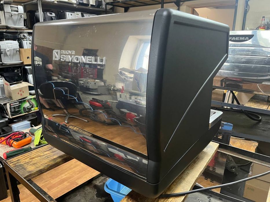 Кавова машина Nuova Simonelli