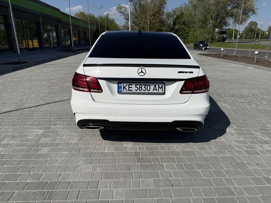 Mercedes-Benz в хорошем состояние
