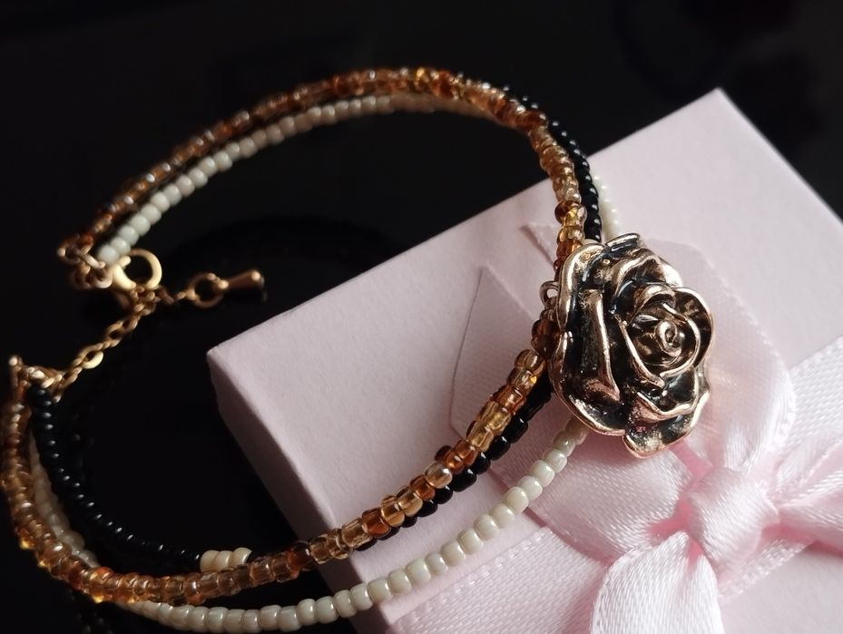 Bransoletka damska z różą