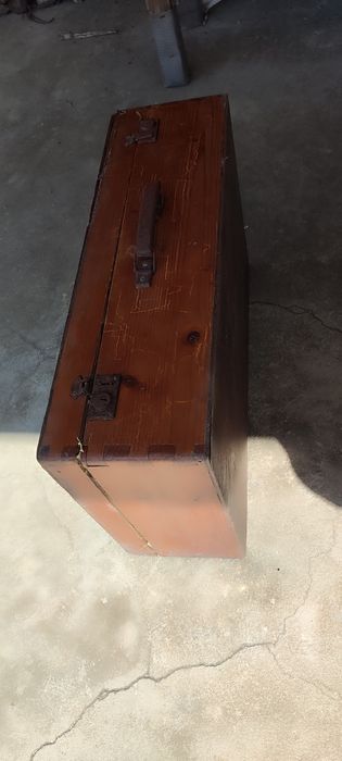 Mala de viagem em madeira