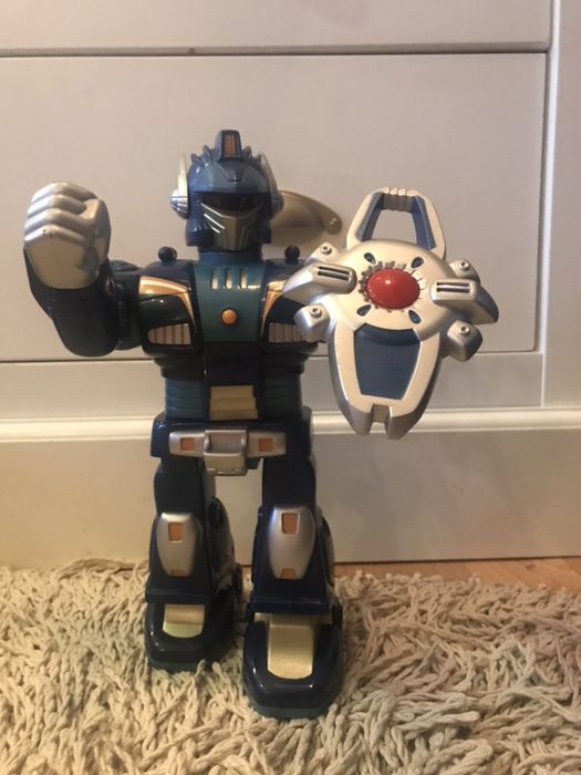 Трансформер.Игрушка робот