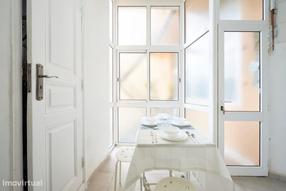 Quarto - localizado em Entrecampos Lisbon