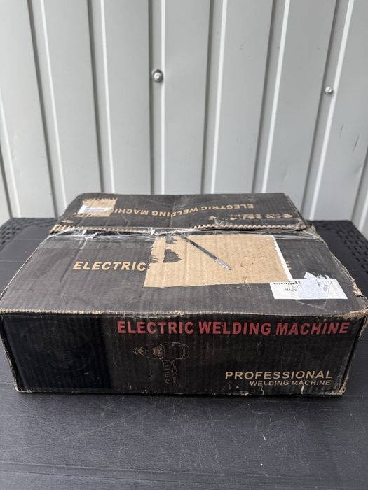 !!!WYPRZEDAŻ!!! 220 V 3000W ręczna przenośna spawarka elektryczna