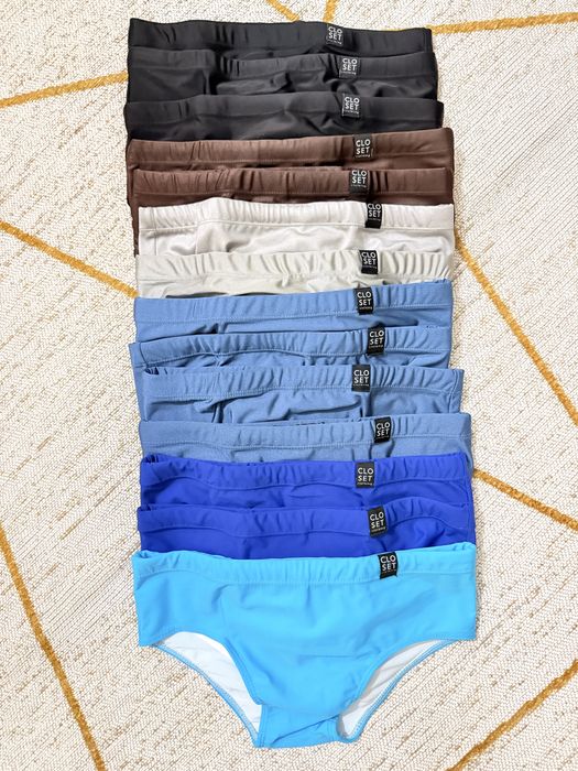Fatos de banho masculino, em loja via online.