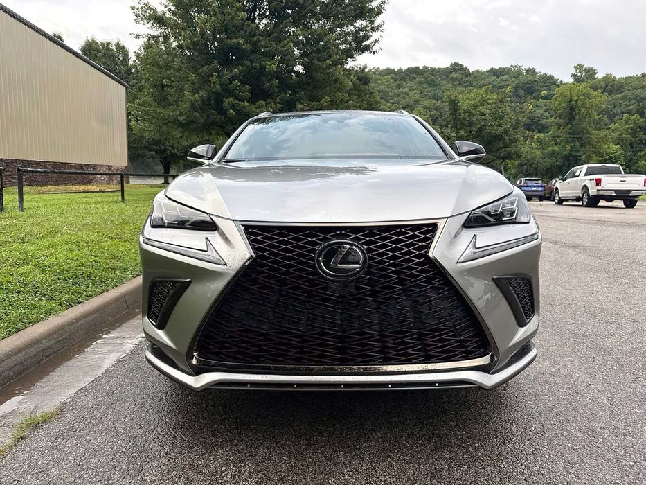 Lexus NX 300      2020