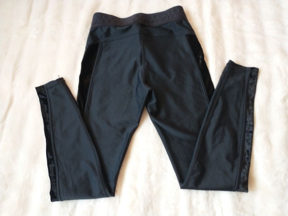 Elastyczne legginsy z ozdobną gumą i wstawkami H&M rozmiar S-M