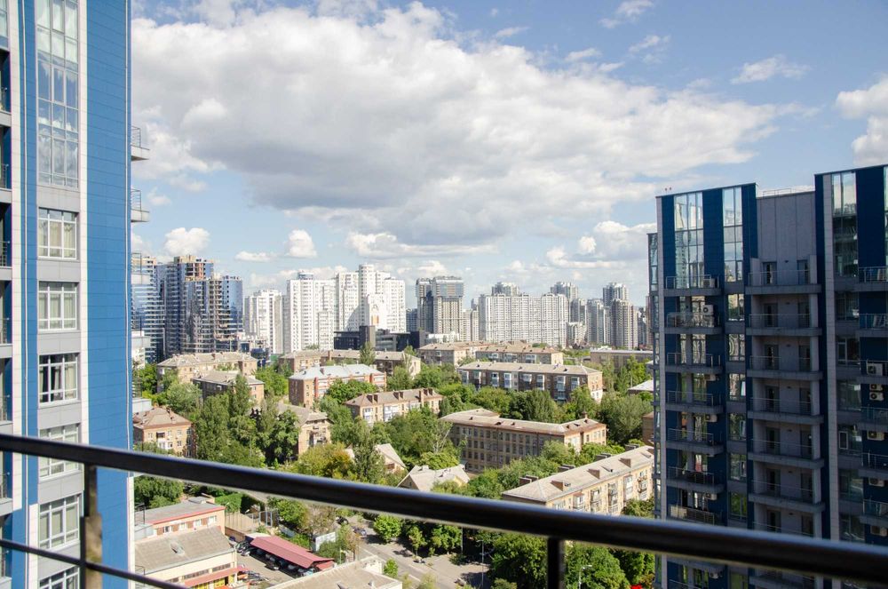 Подобова оренда 2 к.кв.в ЖК «Central Park» вул.Маккейна 7 центр-19-555.biz.ua