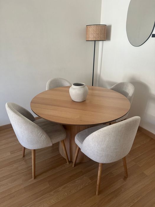 4 cadeiras de sala de jantar