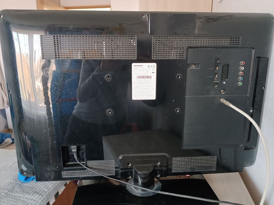 Телевізор Sharp LC-32LS220E
