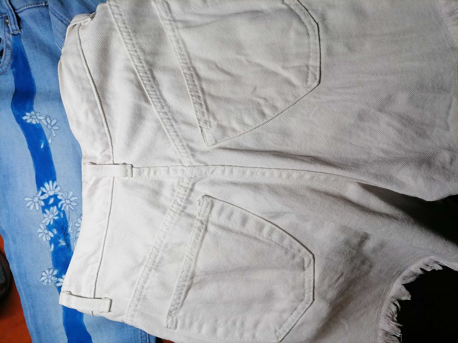 Джинсові шорти з ручним розписом Вишивка