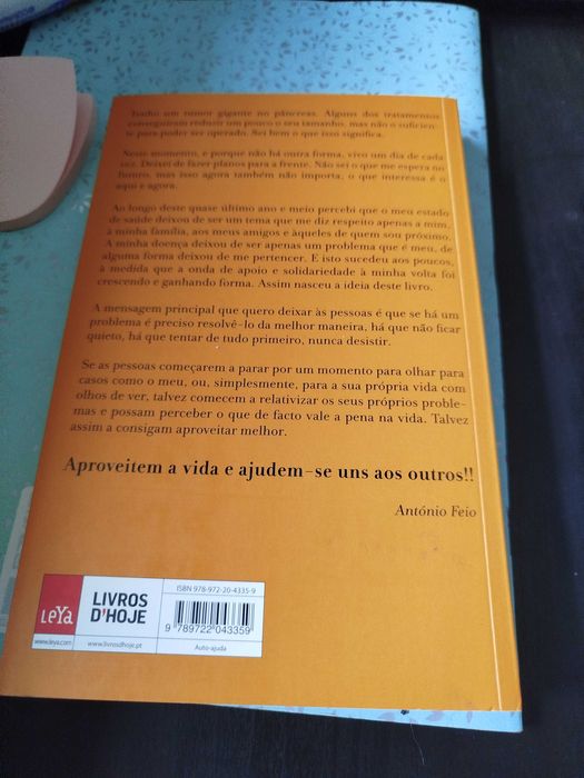 livros, por exemplo: "Por que é que os homens nunca ouvem nada"