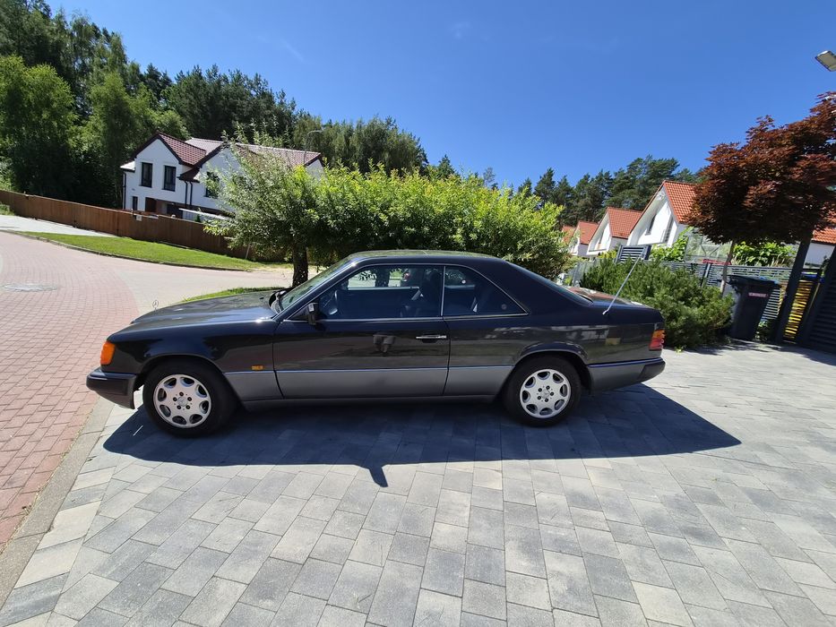 Mercedes-Benz W124