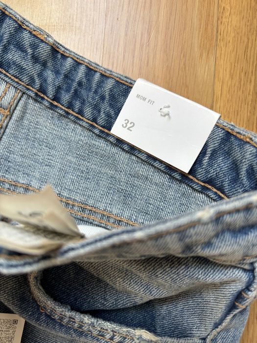 Jeansy Zara Mom fit ostatnia kolekcja