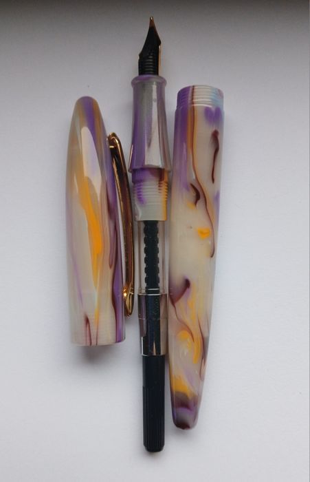 Caneta de aparo nova