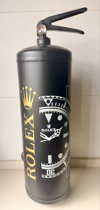 Peça Decorativa Exclusiva – Extintor Artístico “Rolex”