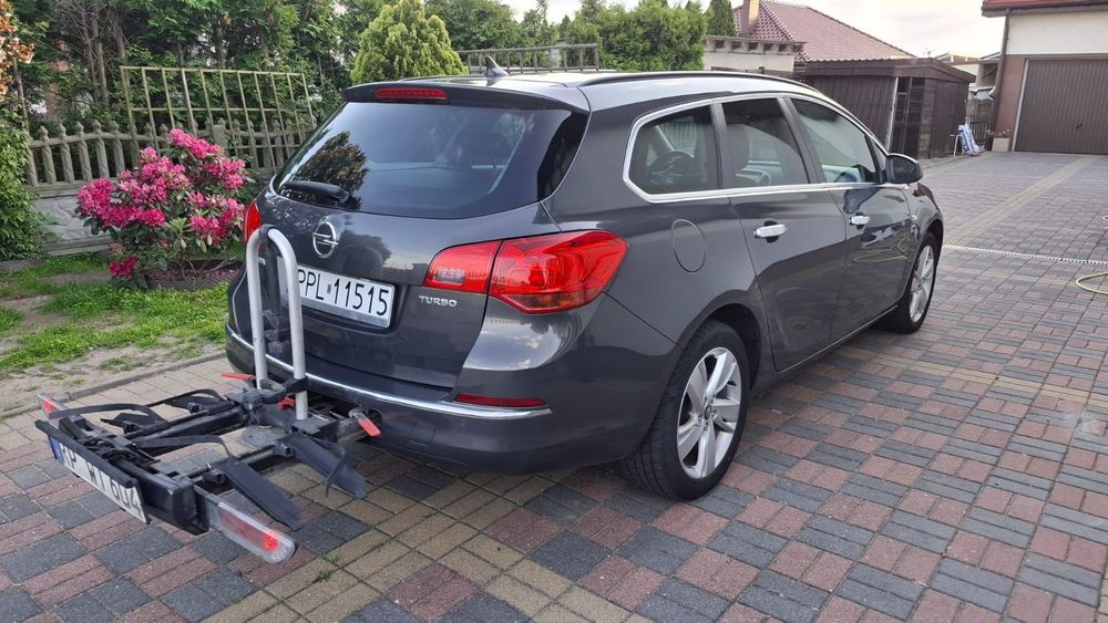 Opel Astra Opel Astra 1.4 140KM oryginalny bagażnik na rowery
