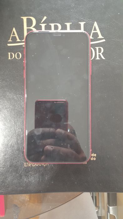 IPhone 11 vermelho