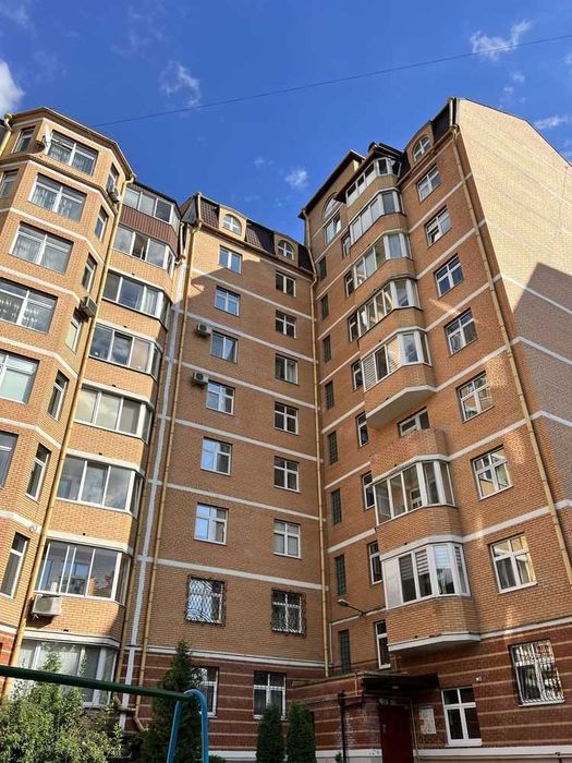 Продаж 4-х.кімнатна квартира