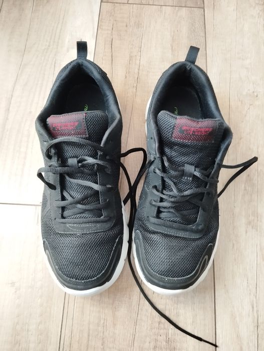 Sketchers бігові 44р ,43р кросівки оригінал