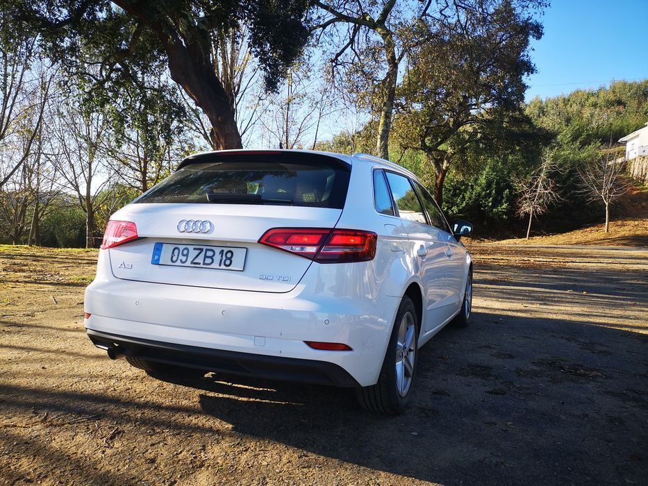 Audi A3  2019 # Sportback 30TDI branco poucos quilómetros