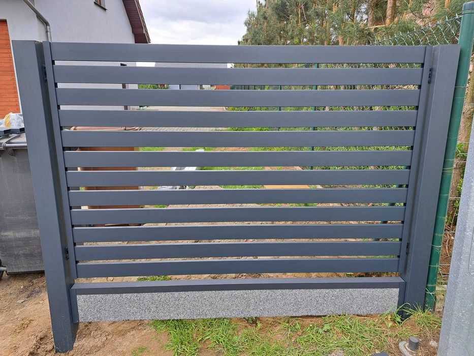Ogrodzenie metalowe panelowe. Ogrodzenia nowoczesne + montaż