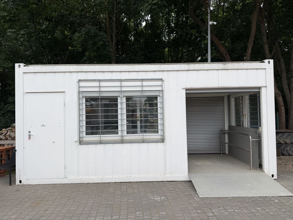 KONTENER STRÓŻÓWKA – DWA OKNA PODAWCZE dzielona 6.10m x 2.45m x2.80 z Roletami w ocynku elektryczni sterowana !   pełną instalacją i ogrzewaniem .