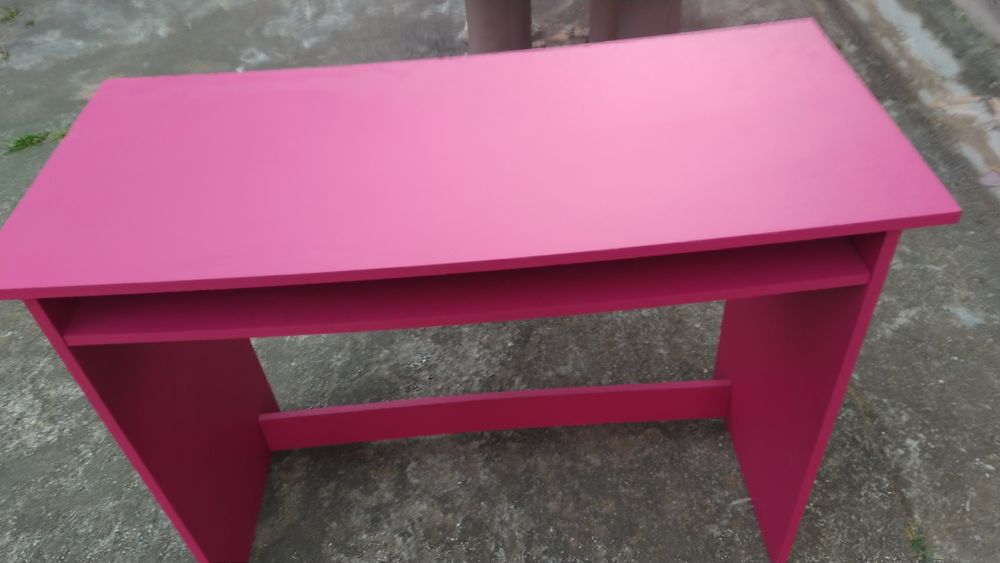 Secretaria de menina