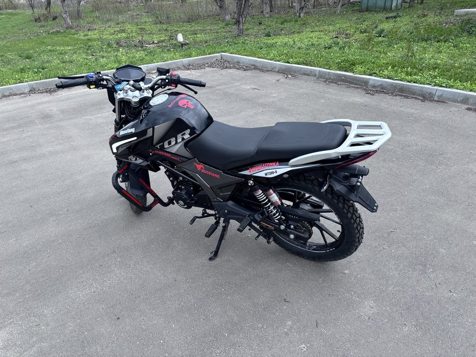 MUSSTANG мт-09 продам