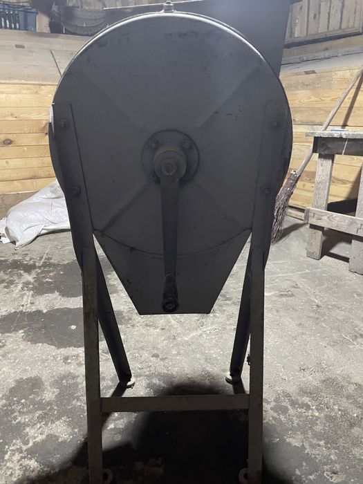 Продам бурякорізку,стан відмінний ,робоча техніка,яка не підведе