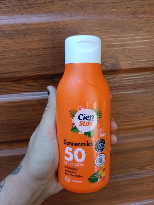Mleczko do opalania spf 50