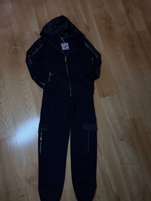 Жіночий спортивний костюм SOGO