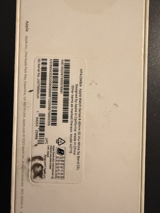 Apple watch 8 45mm srebny