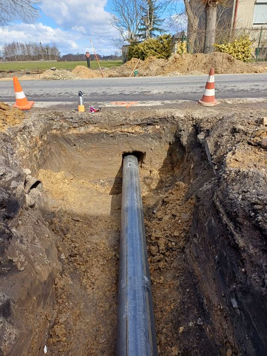 PRZECISKI  PRZEWIERTY wbijanie  i wciąganie RUR  pod drogą kostką itp