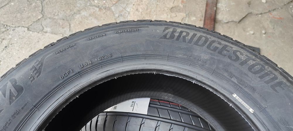 215/60r16 Bridgestone Turanza T005 Dot 2025
