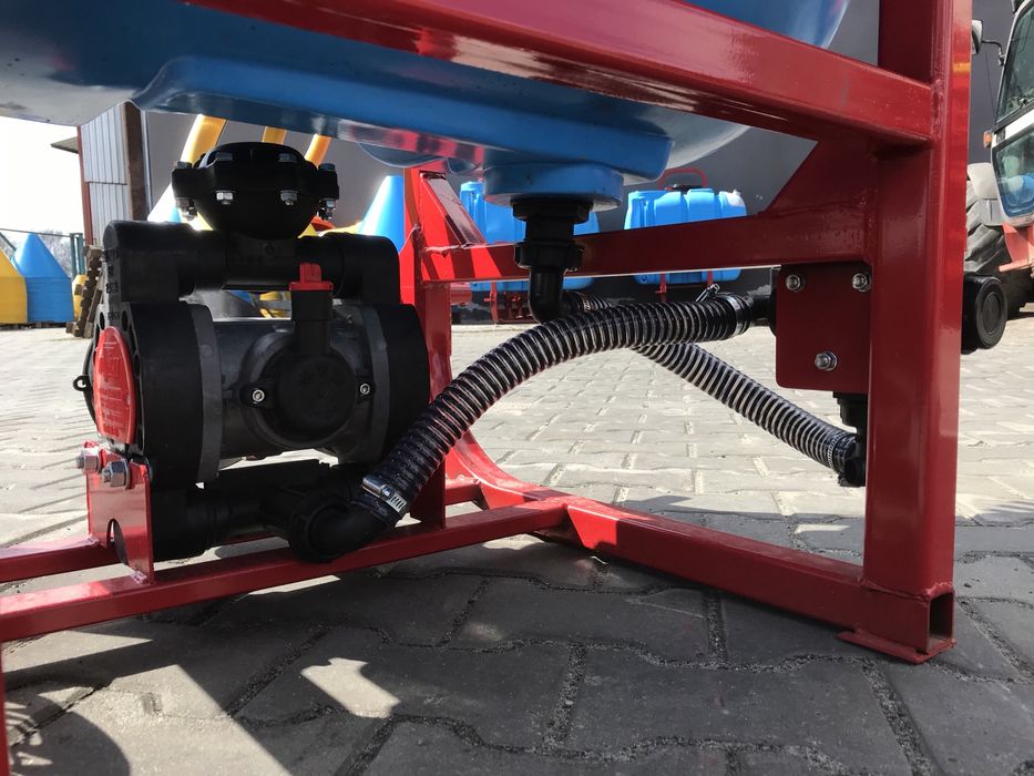 Оприскувач Wirax польський, оприскиватель навесной