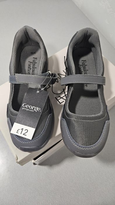 Продам босоножки женские GEORGE. Новые.