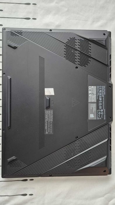 Laptop ASUS ROG Zephyrus Duo 16 2022r.