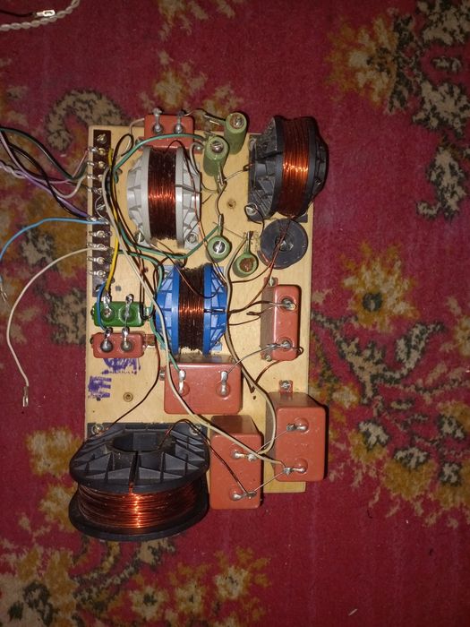 Фільтр (кросовер) радиотехника с90ф/с90д лише один