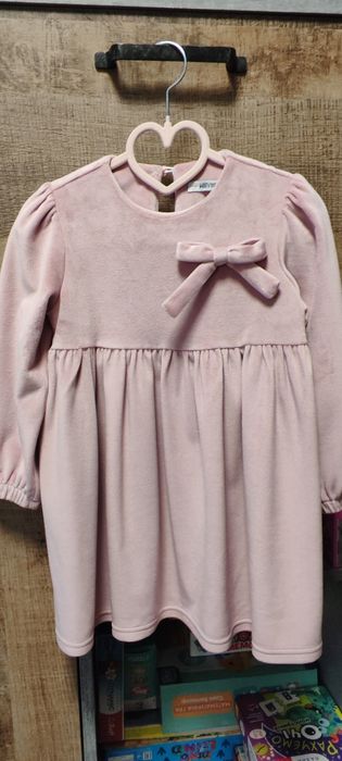 Продам сукні для дівчинки