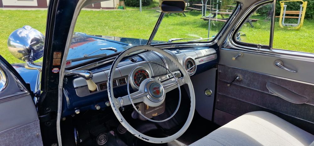 Ford Super Delux V8 1946