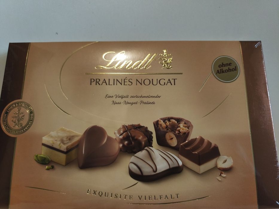 Bombonierka praliny ekskluzywne czekoladki Lindt 200 g