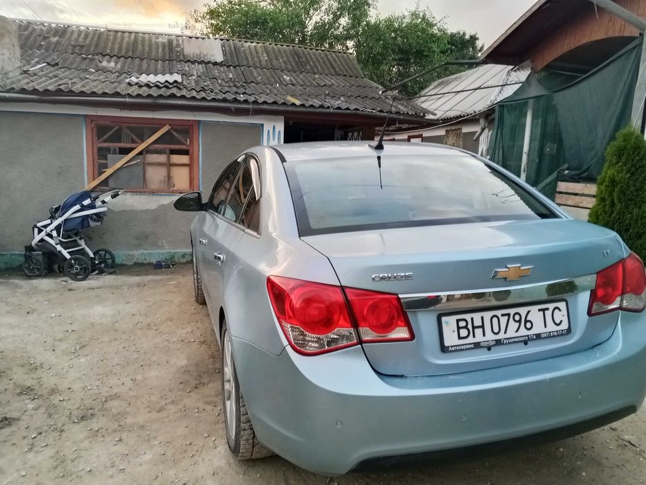 Продам Шевроле Круз