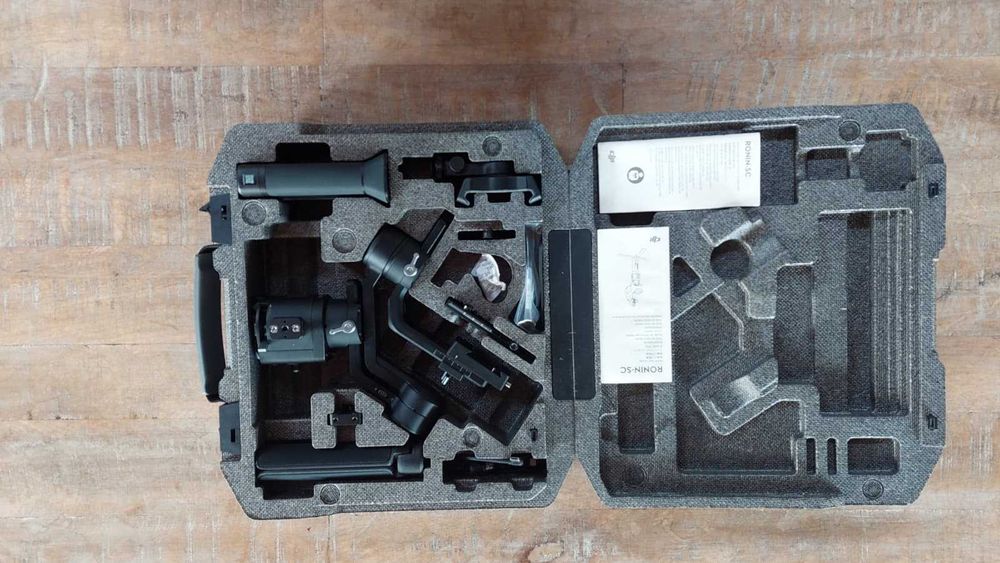 DJI Ronin-SC Estabilizador Gimbal de 3 eixos para Câmaras Mirrorless