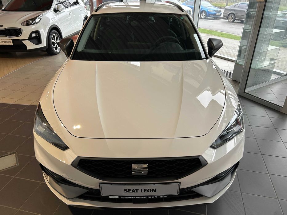 Новий SEAT Leon 2025 FR 1.5 eTSI mHEV DSG (150 к.с.)