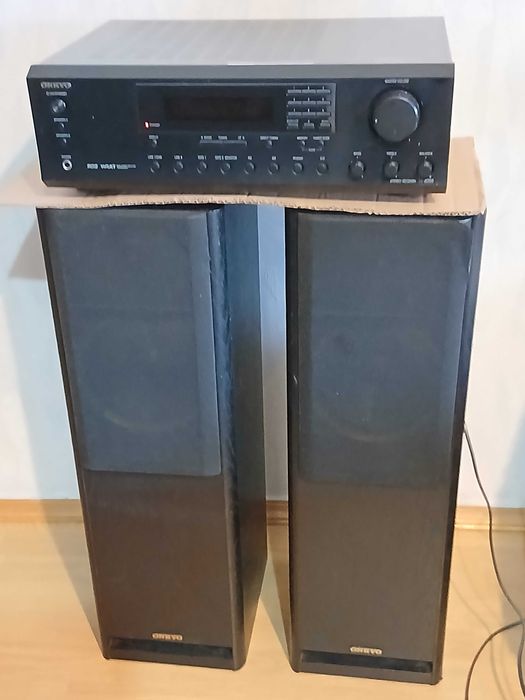 акустика Onkyo SC-475 и ресивер Onkyo.